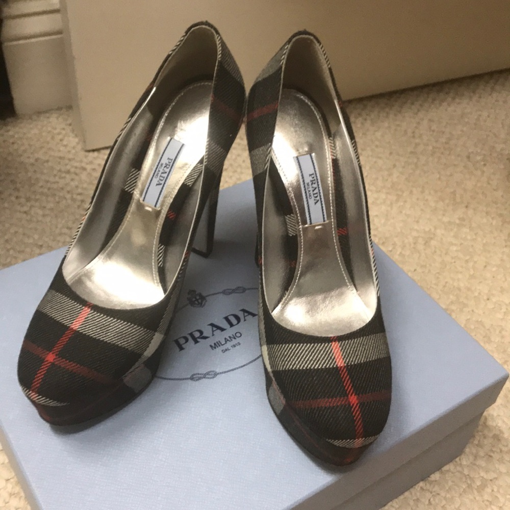 Prada heels - plaid black white and red